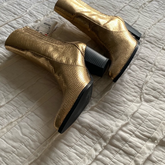 ZARA Gold Boots - Picture 5 of 12